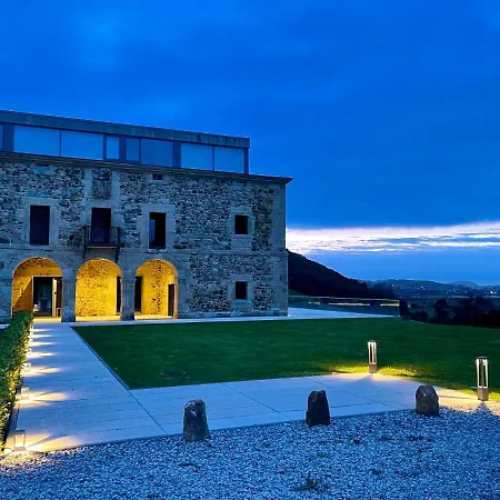 Hotel Pico Velasco