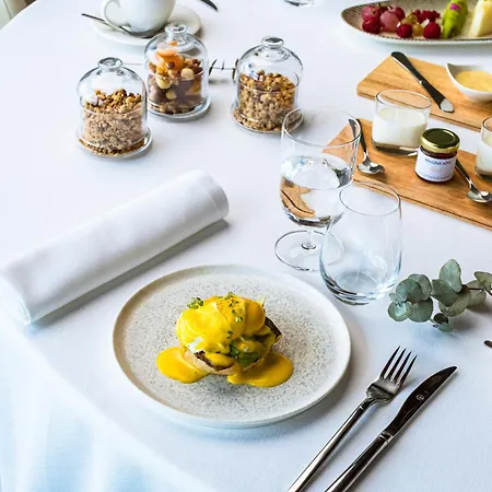 Pico Velasco Hotel Carasa