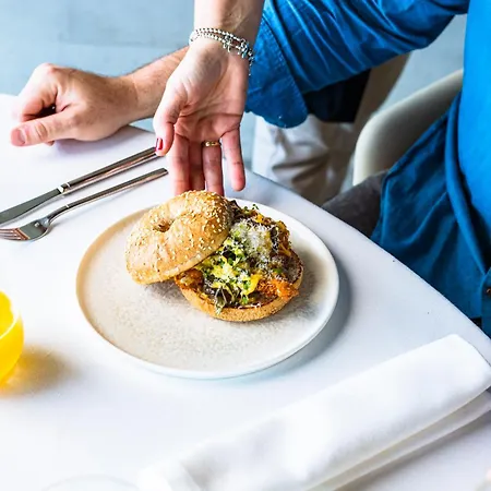 호텔 Pico Velasco 3*