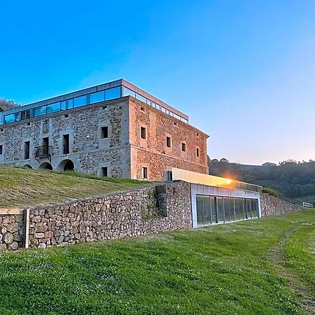 Pico Velasco Hotel 3*