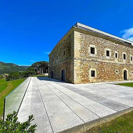 Pico Velasco Hotel