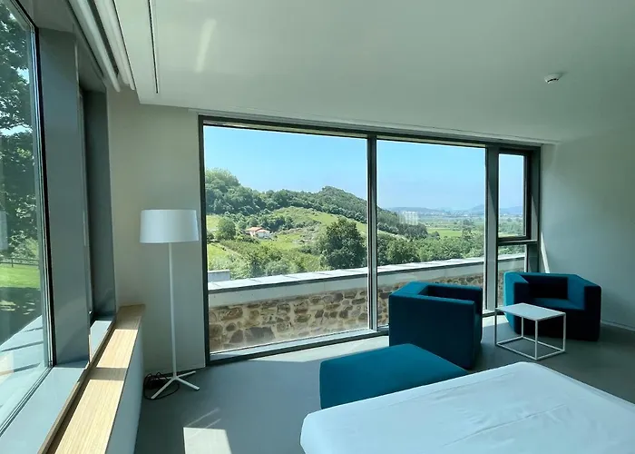 Hotel Pico Velasco 3*