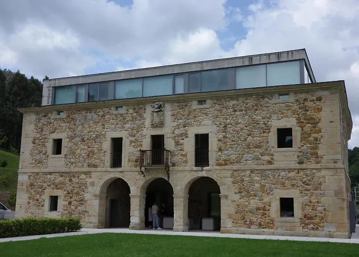 Hotel Pico Velasco Carasa