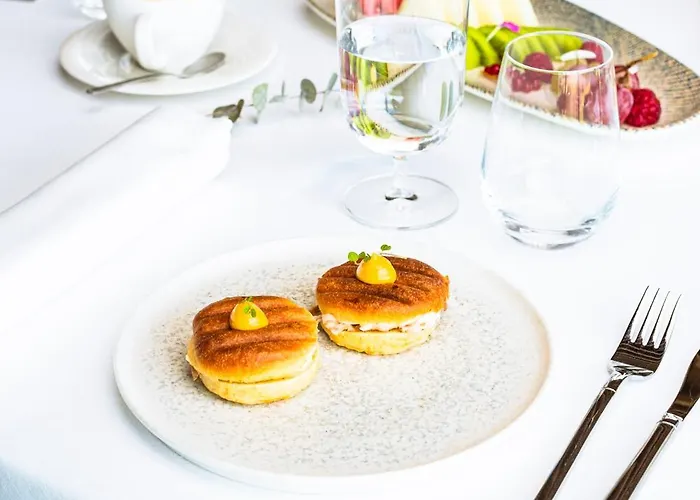 Hotel Pico Velasco 3*