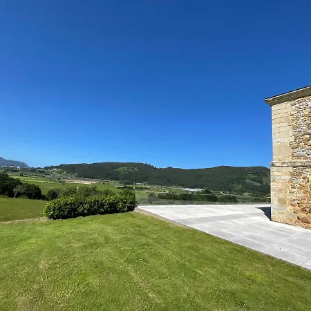 Pico Velasco Hotel 3*