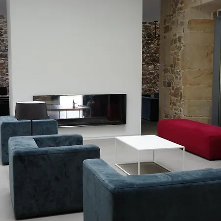 Pico Velasco 3* Carasa