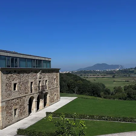 Pico Velasco 3* Carasa