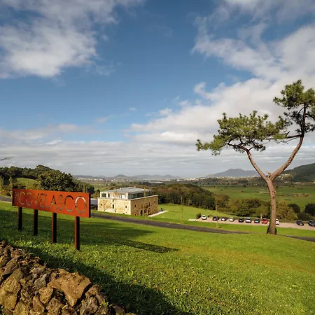 Pico Velasco 3* Carasa