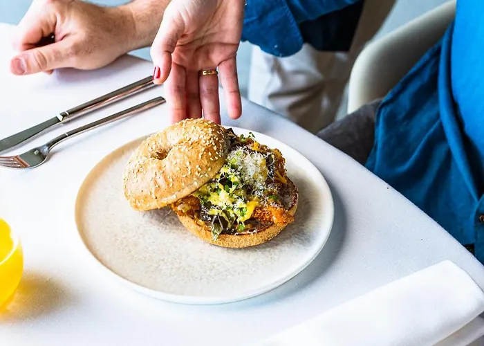 Отель Pico Velasco 3*